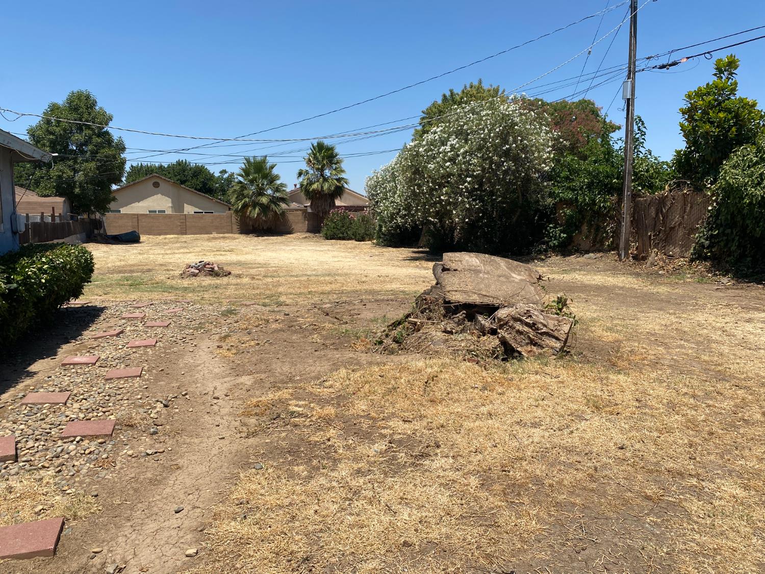 Detail Gallery Image 11 of 15 For 300 Brimmer Rd, Merced,  CA 95341 - 4 Beds | 2 Baths