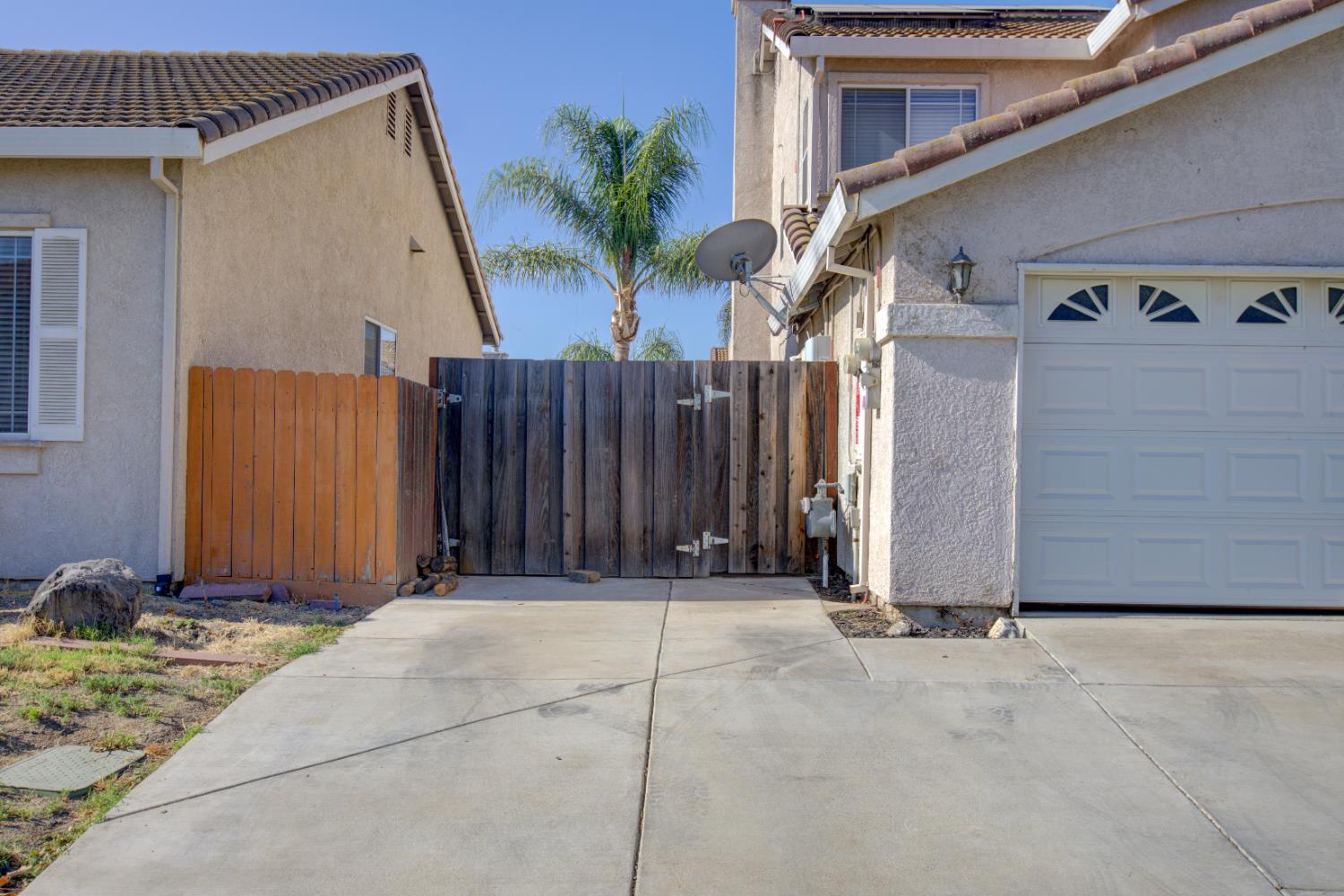 Detail Gallery Image 4 of 56 For 1166 Labrador Ct, Newman,  CA 95360 - 4 Beds | 3 Baths