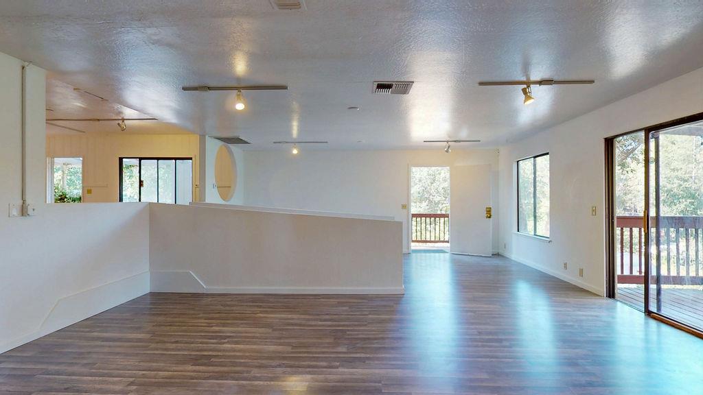 Detail Gallery Image 20 of 49 For 15386 Little Valley Rd, Grass Valley,  CA 95949 - – Beds | – Baths