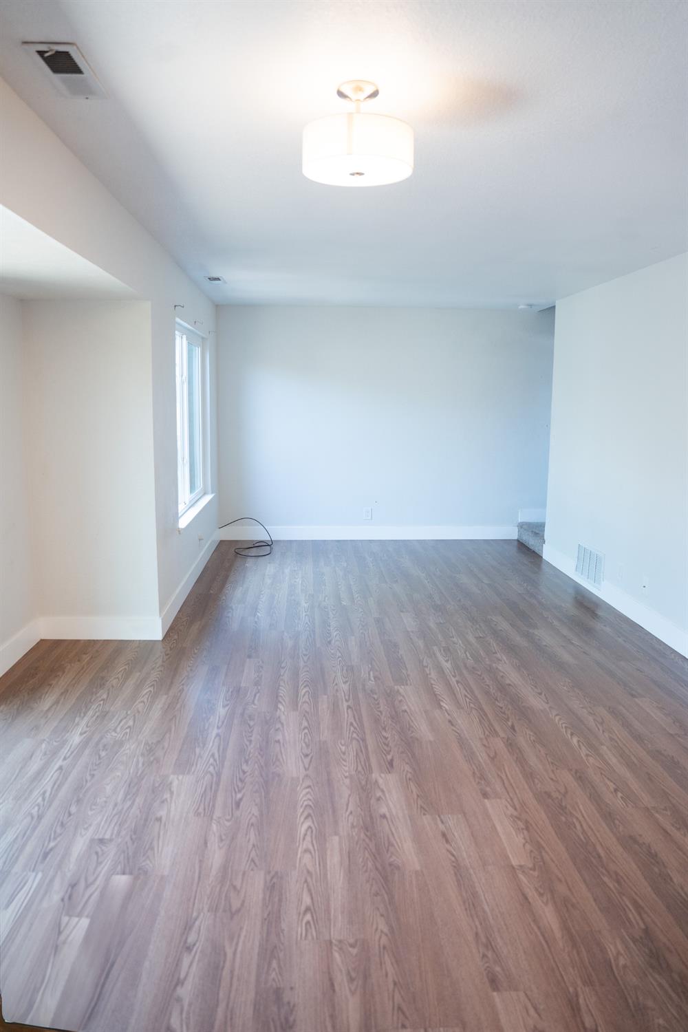 Detail Gallery Image 31 of 45 For 33 Deer St #7,  Salinas,  CA 93906 - 3 Beds | 2/1 Baths