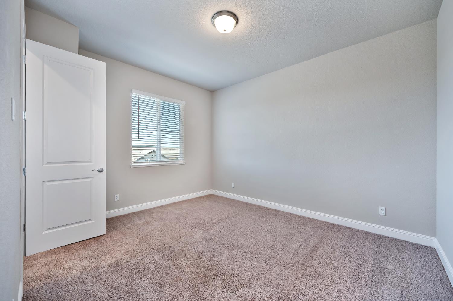 Detail Gallery Image 46 of 70 For 3021 Violet St #172,  Lodi,  CA 95242 - 5 Beds | 3 Baths