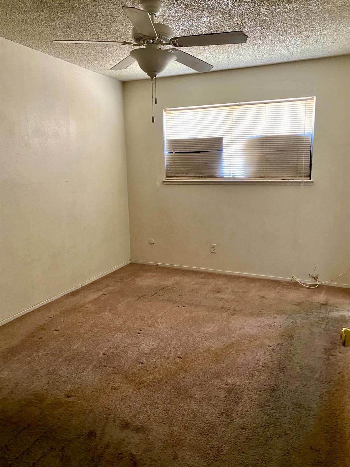 Detail Gallery Image 8 of 15 For 300 Brimmer Rd, Merced,  CA 95341 - 4 Beds | 2 Baths