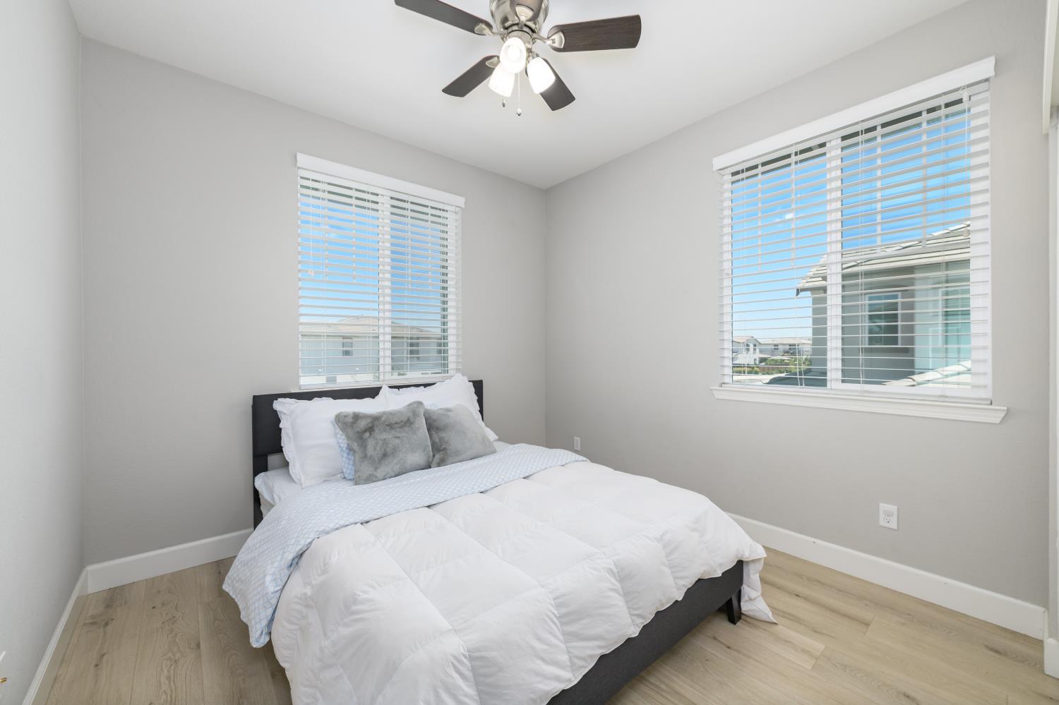 Detail Gallery Image 14 of 26 For 1522 Harry Lorenzo Ave, Woodland,  CA 95776 - 3 Beds | 2/1 Baths