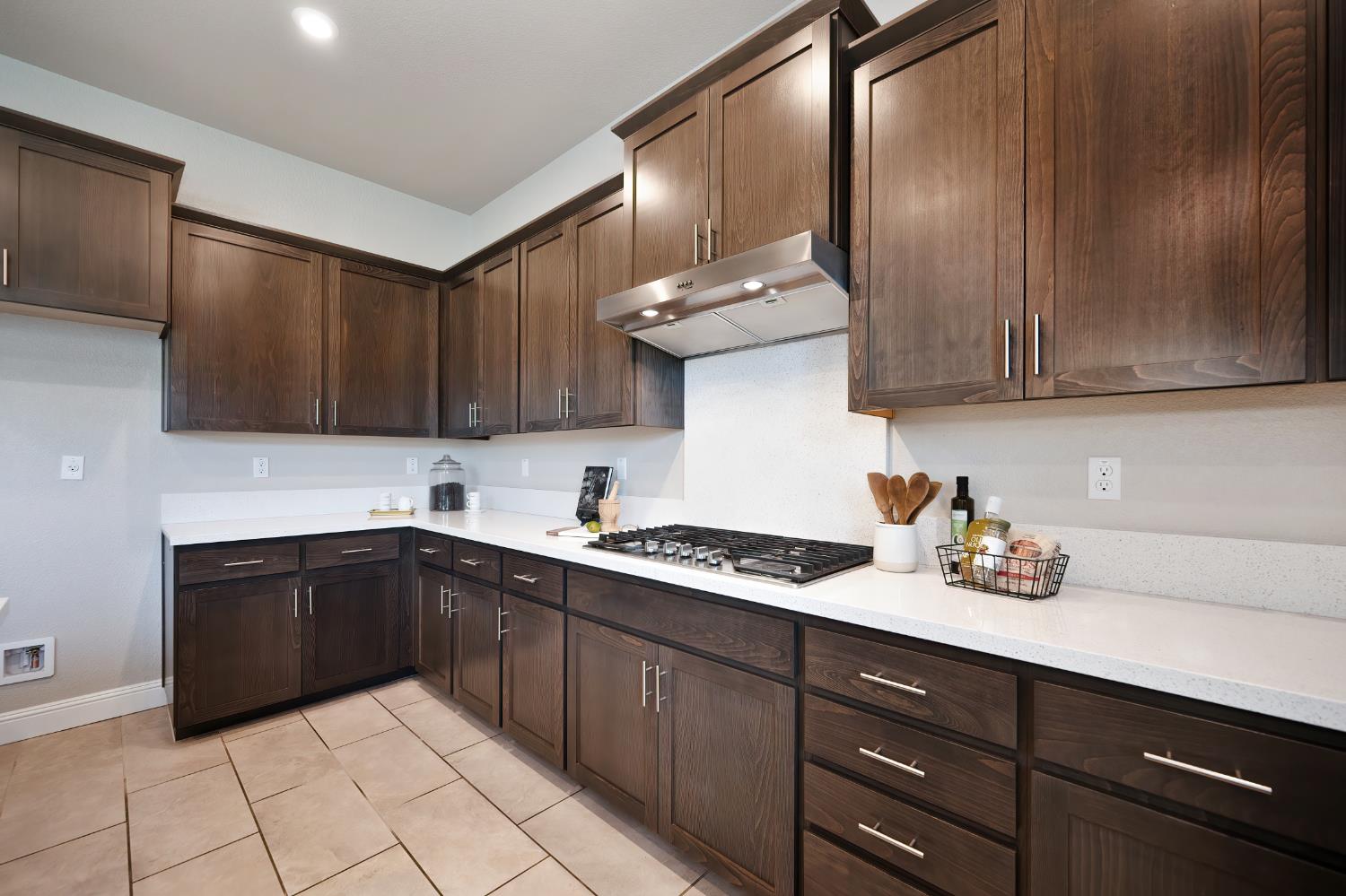 Detail Gallery Image 27 of 70 For 3021 Violet St #172,  Lodi,  CA 95242 - 5 Beds | 3 Baths