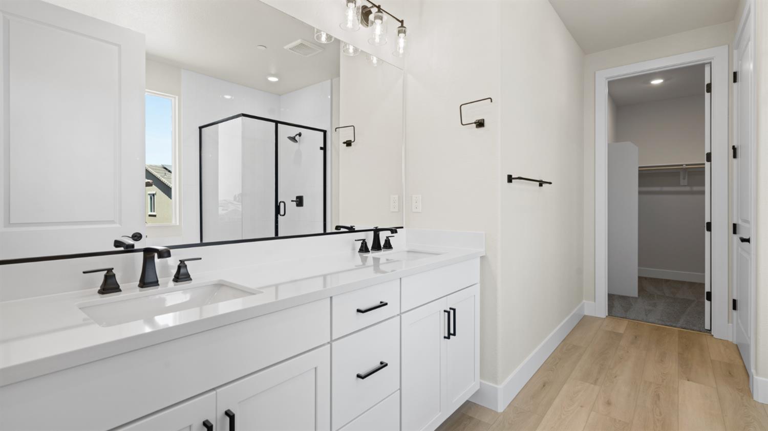 Detail Gallery Image 35 of 42 For 2509 Hamilton Dr, Lodi,  CA 95242 - 4 Beds | 3/1 Baths