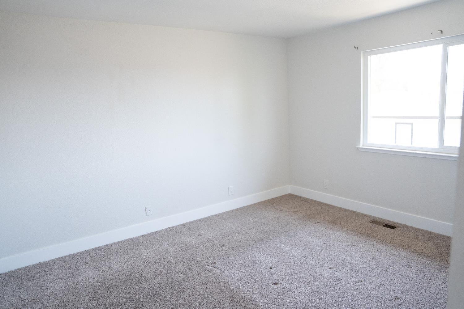Detail Gallery Image 40 of 45 For 33 Deer St #7,  Salinas,  CA 93906 - 3 Beds | 2/1 Baths