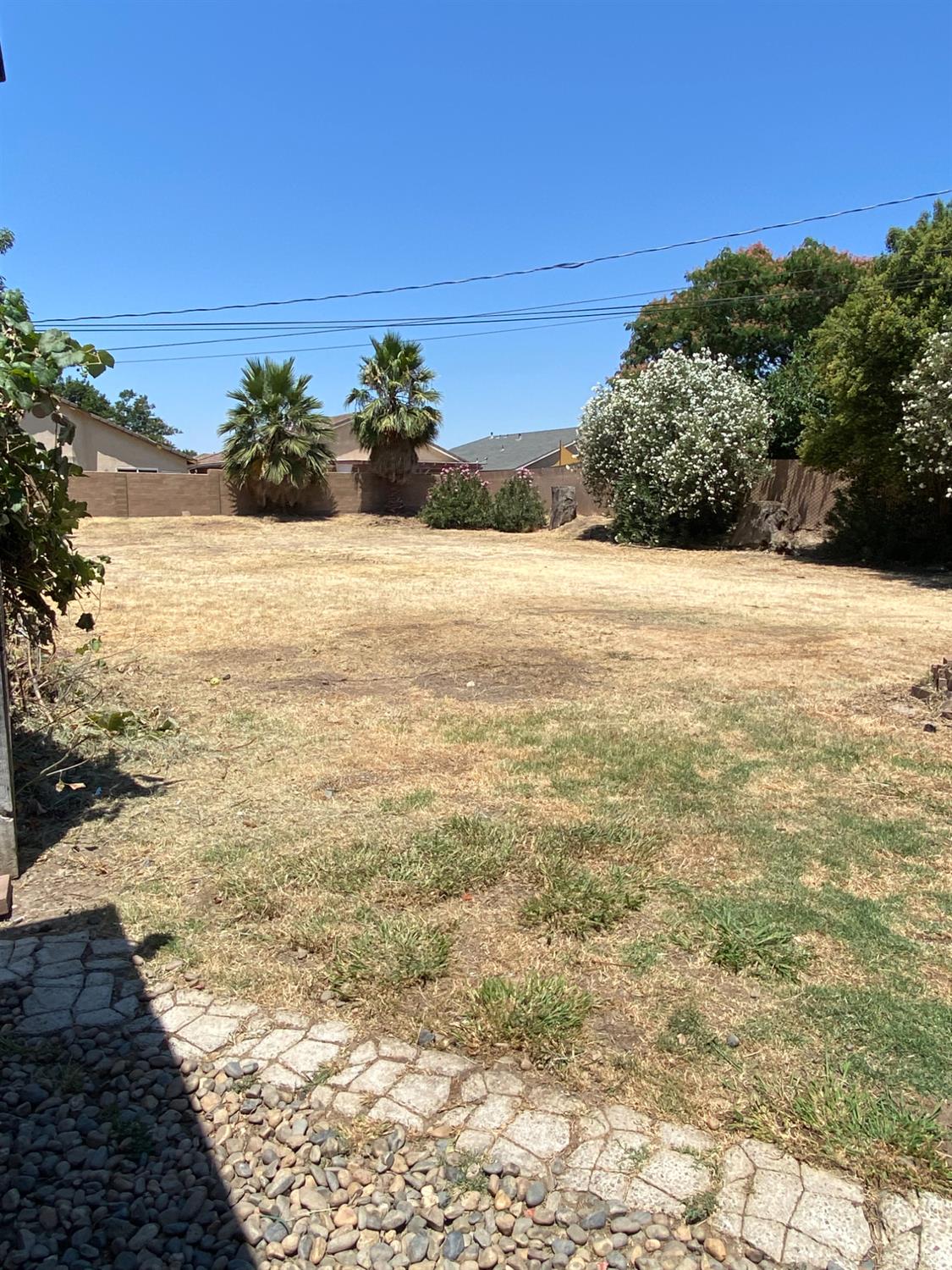 Detail Gallery Image 15 of 15 For 300 Brimmer Rd, Merced,  CA 95341 - 4 Beds | 2 Baths