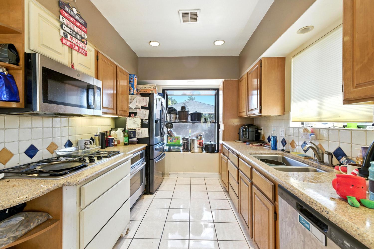Detail Gallery Image 16 of 35 For 109 Gibson Rd, Woodland,  CA 95695 - 3 Beds | 2 Baths
