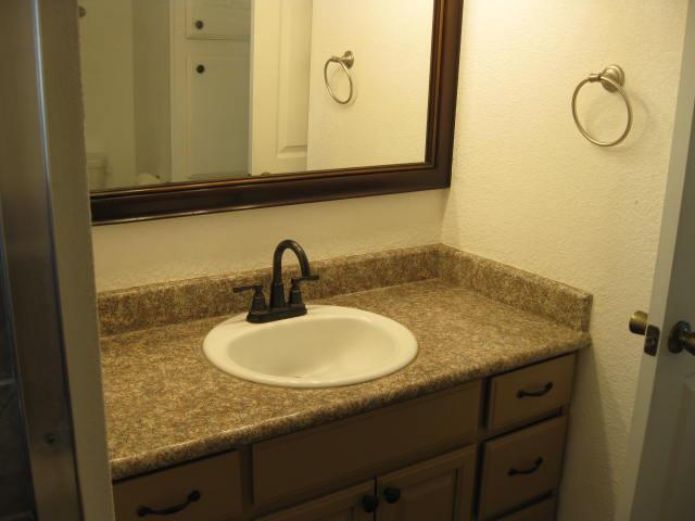 Detail Gallery Image 15 of 20 For 4024 W Barnhart Rd 3, Turlock,  CA 95382 - 2 Beds | 1 Baths