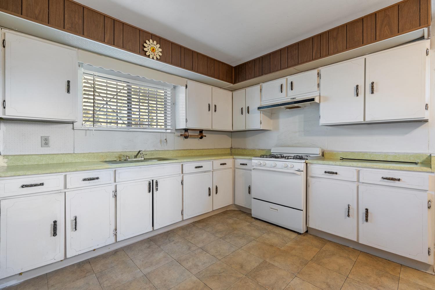 Detail Gallery Image 9 of 26 For 6349 Roselle Ave, Riverbank,  CA 95367 - 3 Beds | 1 Baths
