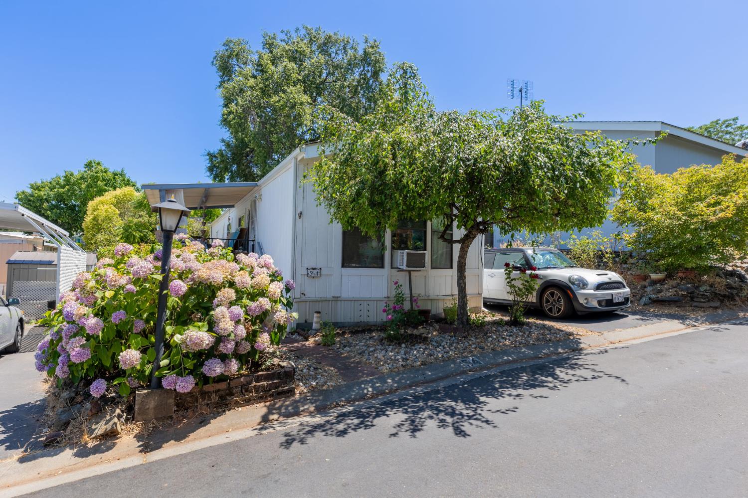 Detail Gallery Image 11 of 12 For 1605 Grass Valley Hwy 54, Auburn,  CA 95603 - 2 Beds | 1 Baths