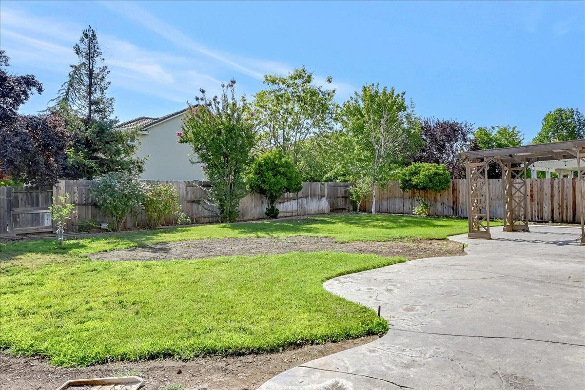 Detail Gallery Image 37 of 38 For 1860 Nevada St, Gridley,  CA 95948 - 4 Beds | 3 Baths