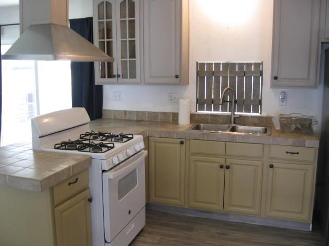 Detail Gallery Image 5 of 20 For 4024 W Barnhart Rd 3, Turlock,  CA 95382 - 2 Beds | 1 Baths