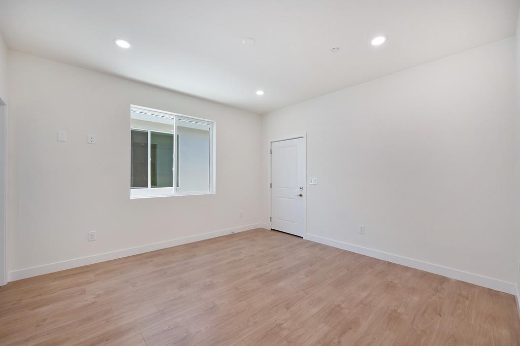 Detail Gallery Image 39 of 68 For 9431 Erwin Ave, Orangevale,  CA 95662 - – Beds | – Baths