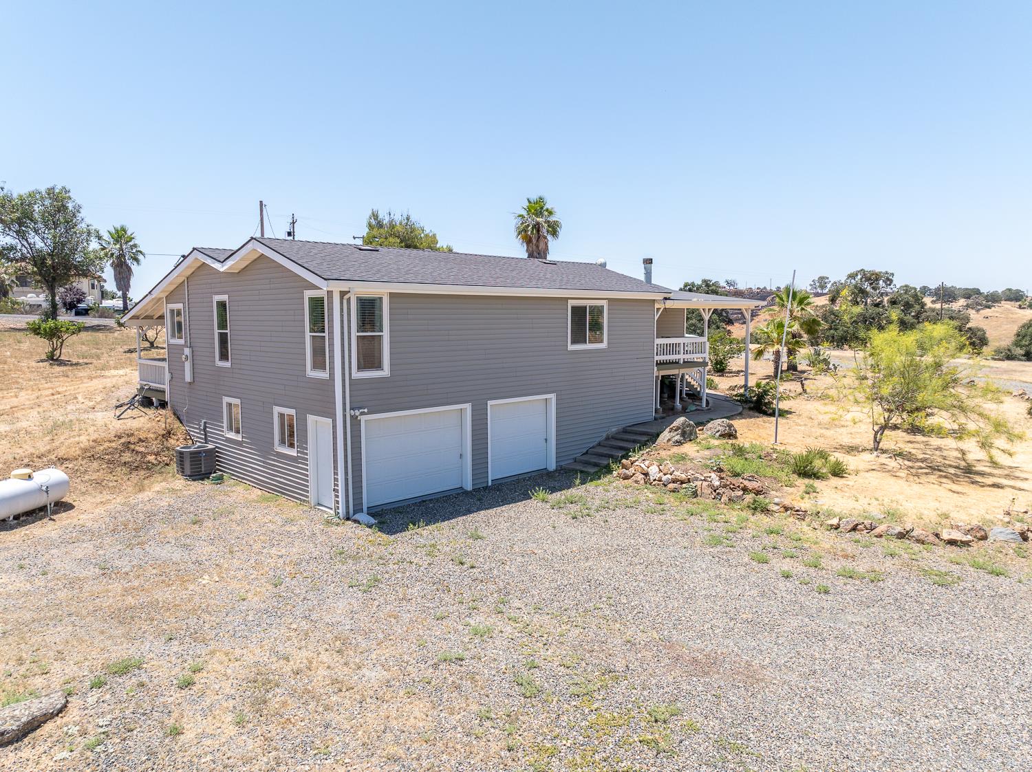 Detail Gallery Image 1 of 34 For 9570 Banderilla Dr, La Grange,  CA 95329 - 2 Beds | 3 Baths