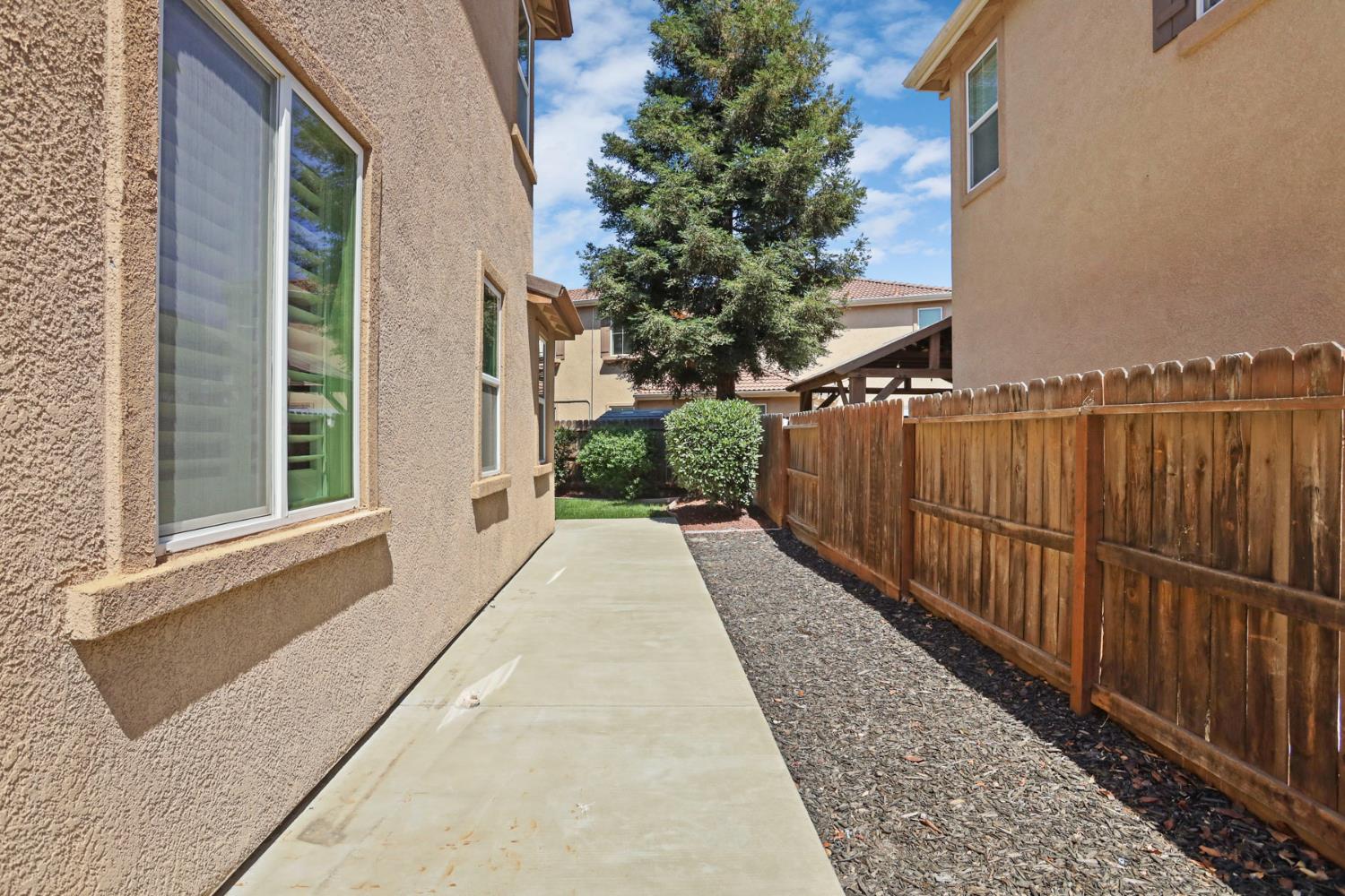 Detail Gallery Image 59 of 62 For 1524 Badger Way, Tracy,  CA 95304 - 4 Beds | 4 Baths