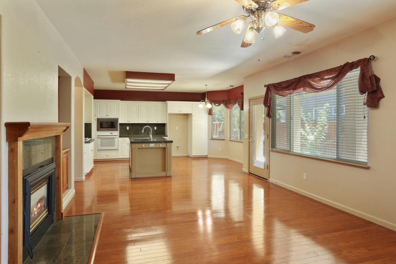 Detail Gallery Image 69 of 78 For 624 Summerton Ln, Turlock,  CA 95382 - 5 Beds | 4 Baths