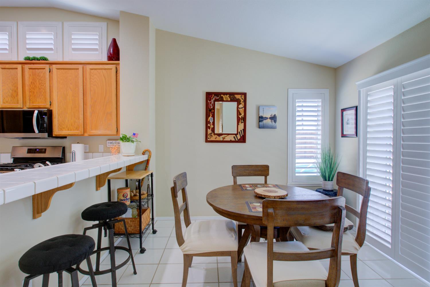 Detail Gallery Image 14 of 56 For 4925 Wild Rose Dr, Salida,  CA 95368 - 4 Beds | 2 Baths