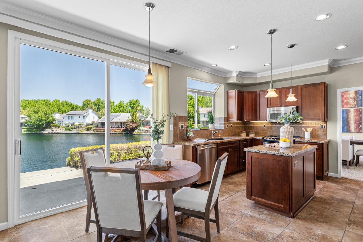 Detail Gallery Image 26 of 70 For 4231 Pinehurst Cir, Stockton,  CA 95219 - 4 Beds | 3 Baths