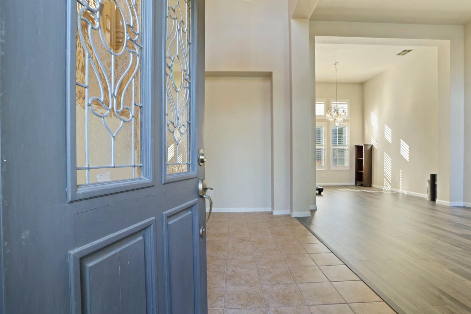 Detail Gallery Image 13 of 60 For 4240 Pinehurst Cir, Stockton,  CA 95219 - 4 Beds | 3 Baths