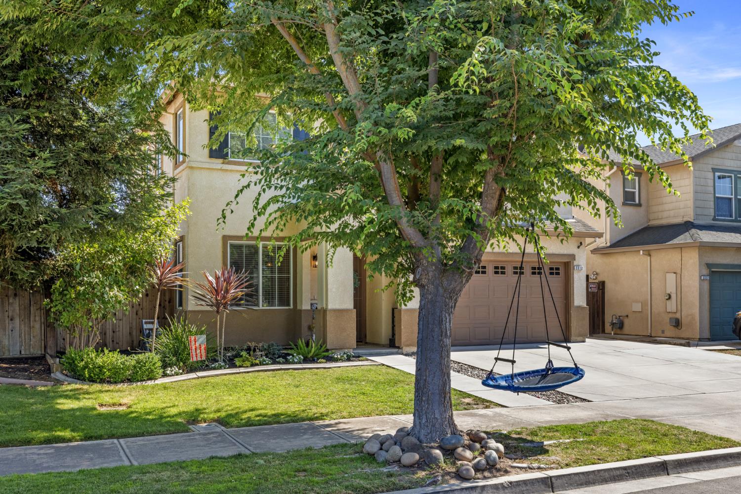 Detail Gallery Image 3 of 39 For 2312 Mountain Springs Dr, Turlock,  CA 95382 - 4 Beds | 3 Baths