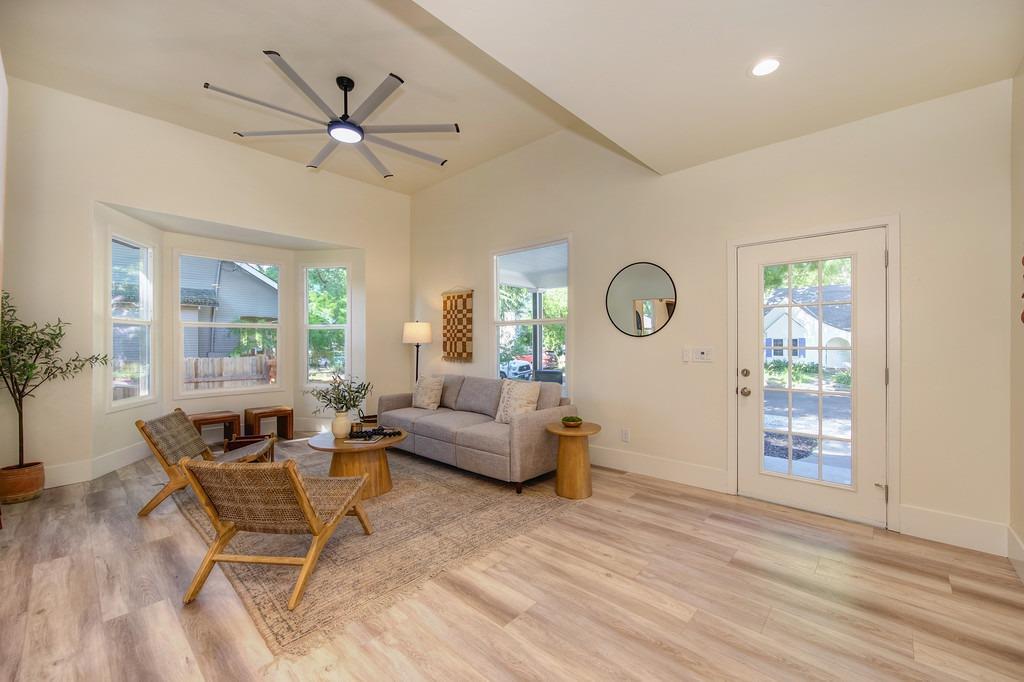 Detail Gallery Image 10 of 81 For 121 1st St, Woodland,  CA 95695 - – Beds | – Baths
