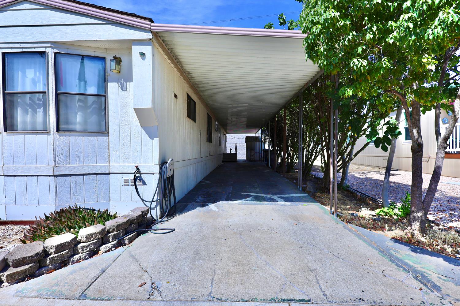 Detail Gallery Image 2 of 24 For 3950 Mack Rd 140, Sacramento,  CA 95823 - 2 Beds | 1/1 Baths