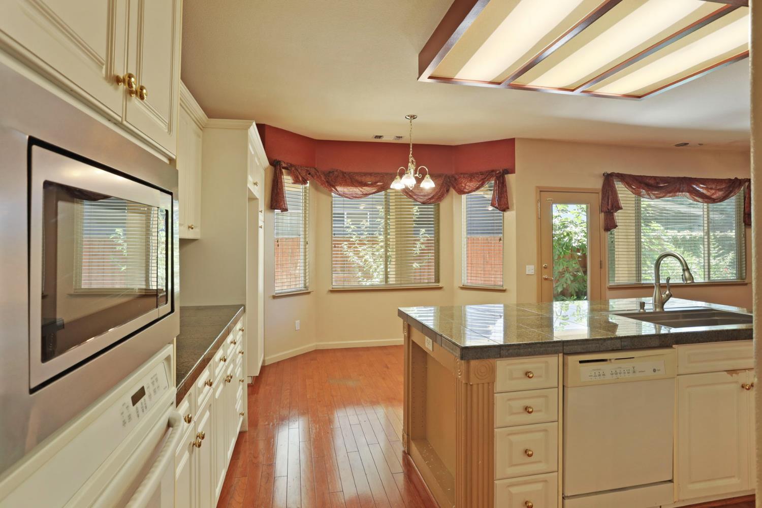 Detail Gallery Image 66 of 78 For 624 Summerton Ln, Turlock,  CA 95382 - 5 Beds | 4 Baths