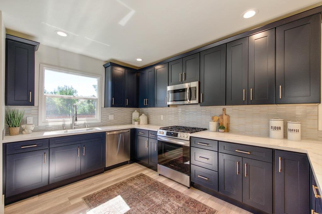 Detail Gallery Image 18 of 81 For 121 1st St, Woodland,  CA 95695 - – Beds | – Baths