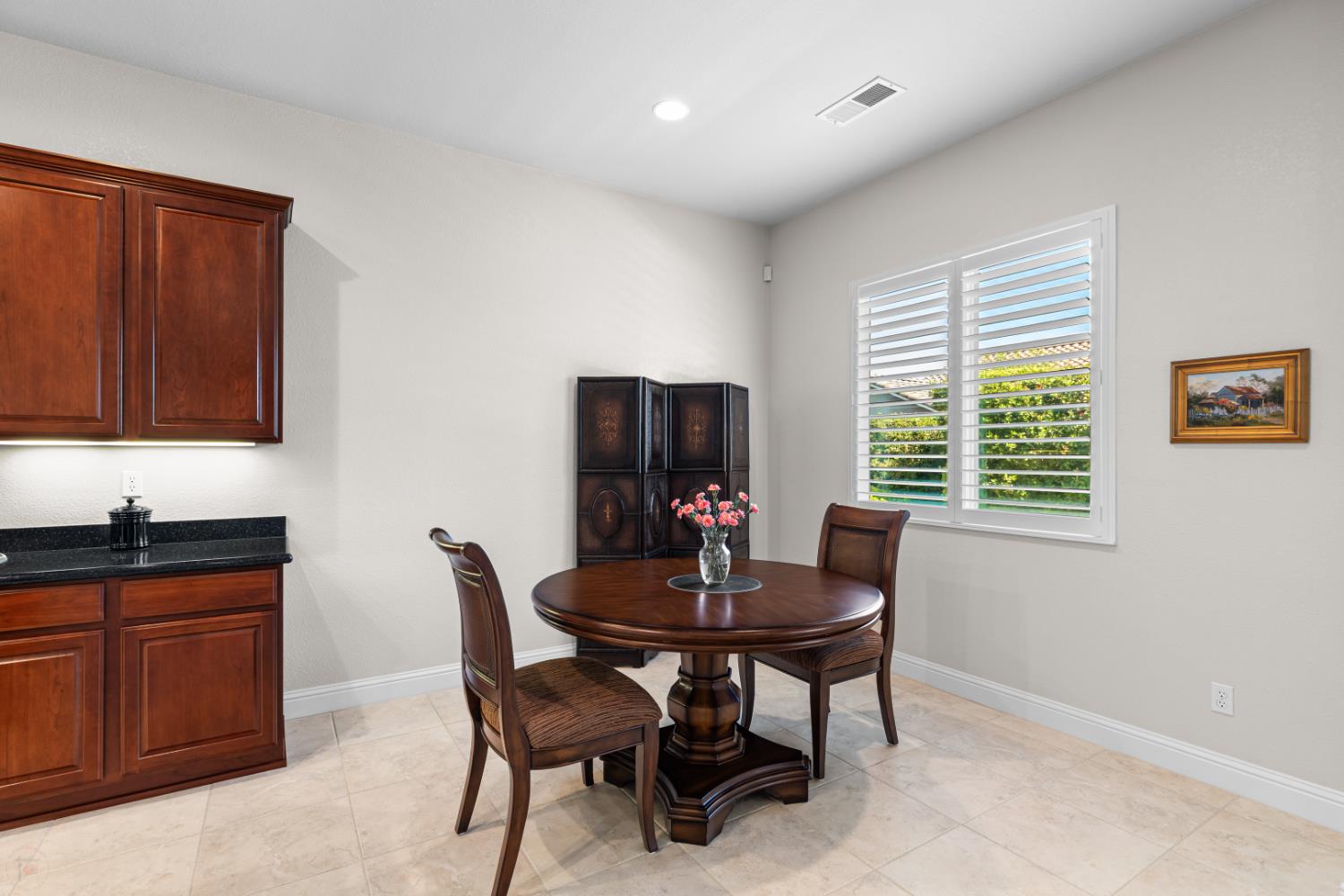 Detail Gallery Image 27 of 97 For 1377 Cobblecreek St, Manteca,  CA 95336 - 2 Beds | 2/1 Baths