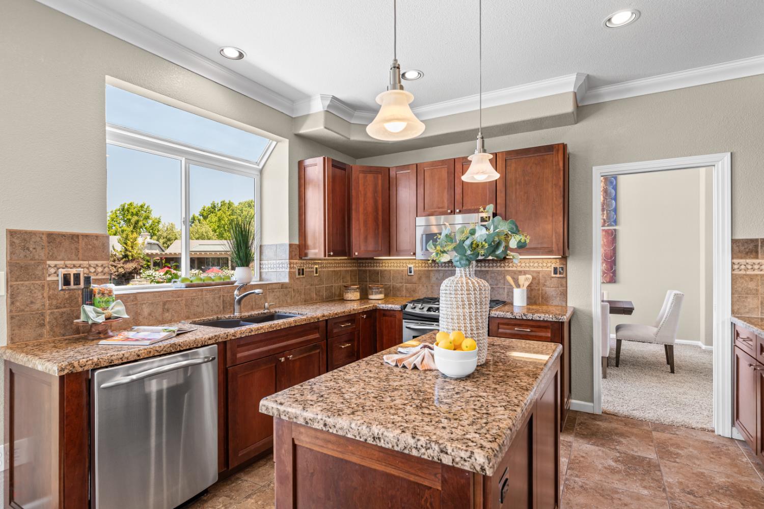 Detail Gallery Image 21 of 70 For 4231 Pinehurst Cir, Stockton,  CA 95219 - 4 Beds | 3 Baths
