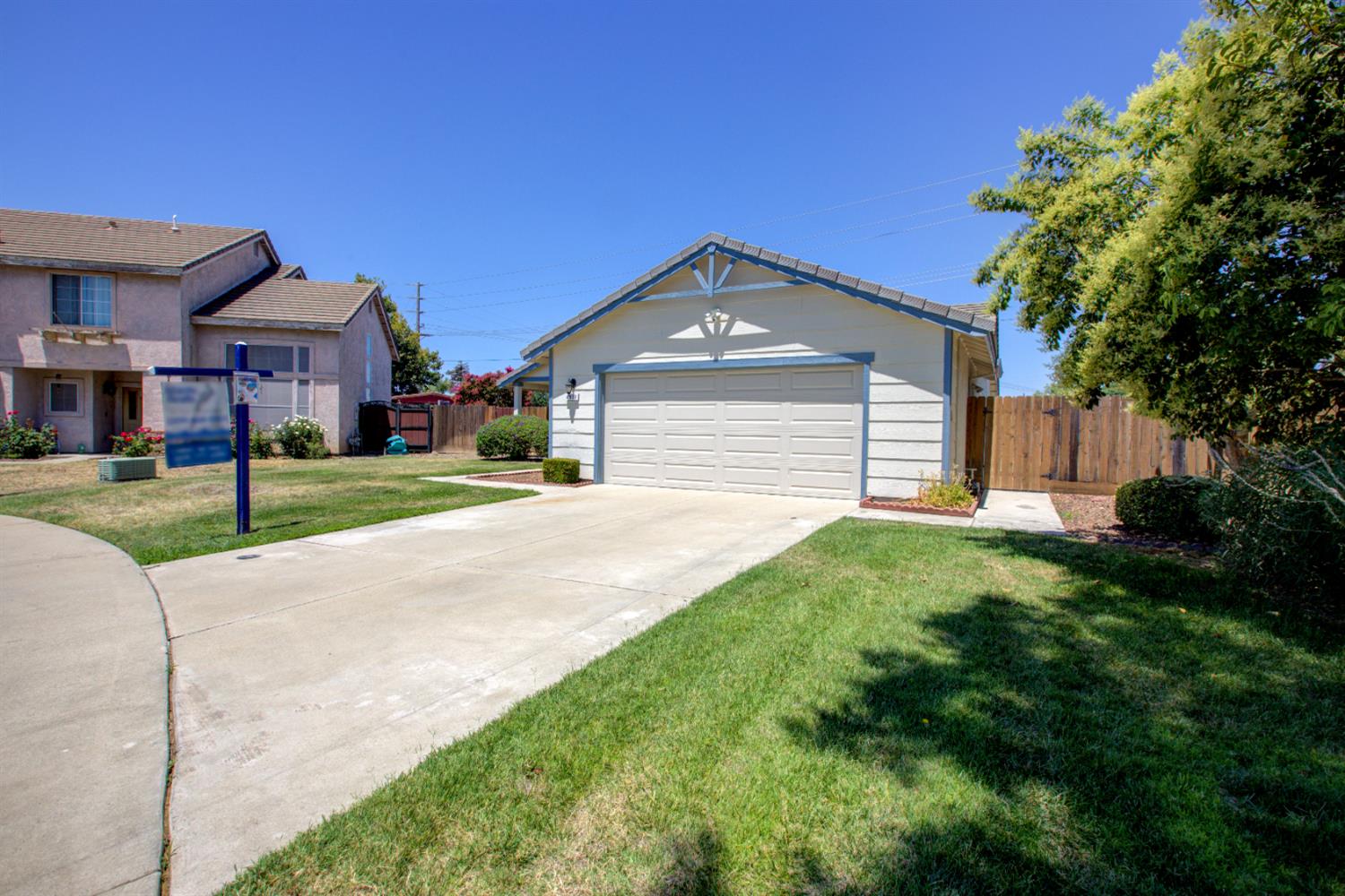 Detail Gallery Image 4 of 56 For 4925 Wild Rose Dr, Salida,  CA 95368 - 4 Beds | 2 Baths