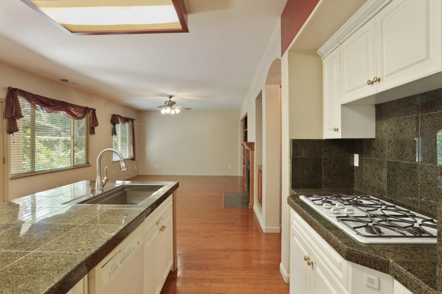 Detail Gallery Image 65 of 78 For 624 Summerton Ln, Turlock,  CA 95382 - 5 Beds | 4 Baths