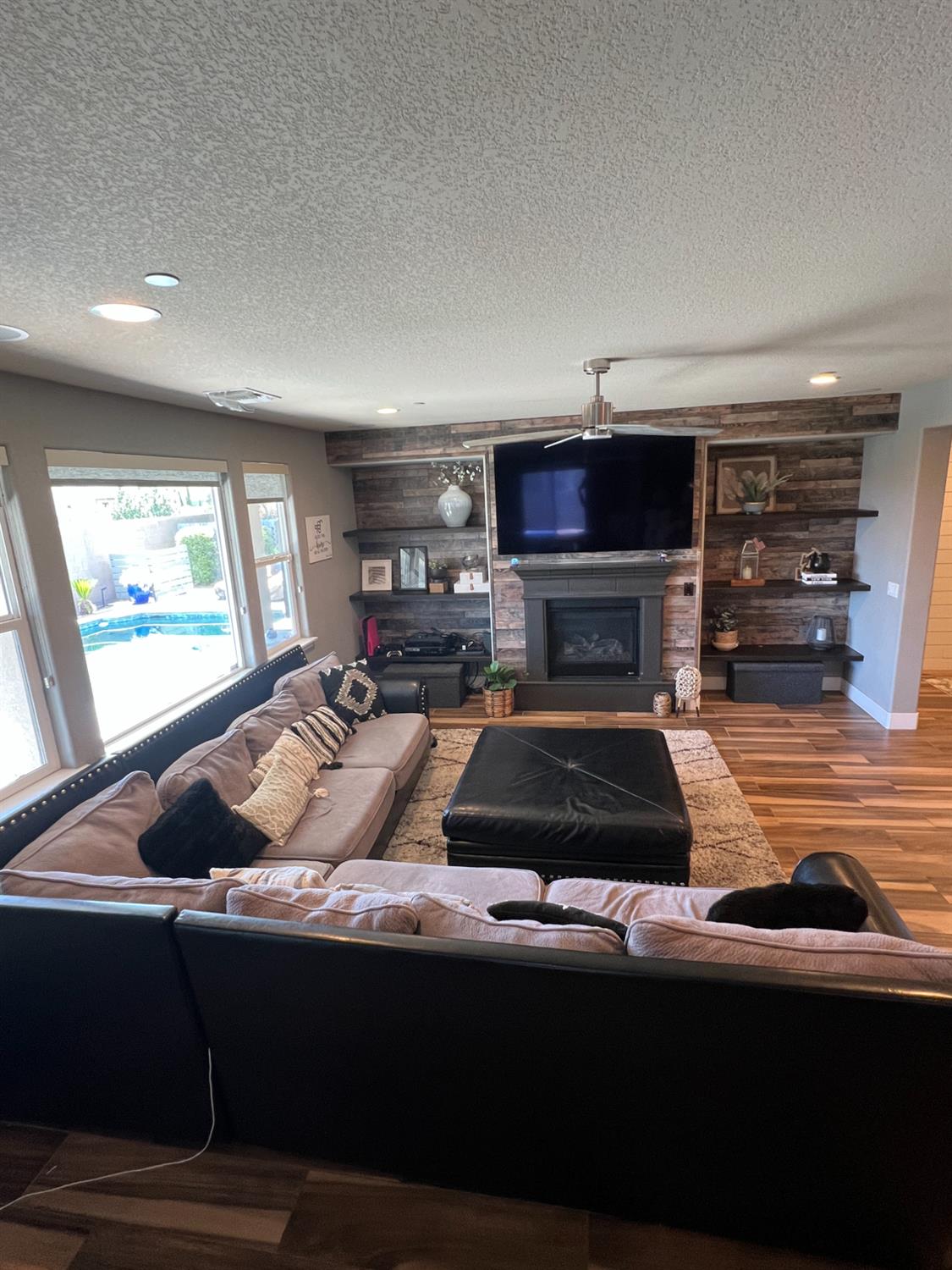 N Redington Avenue, Clovis, California image 5