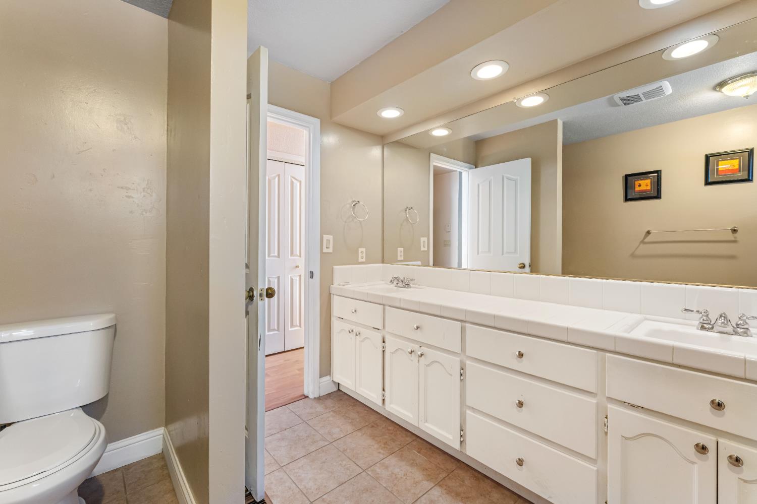 Detail Gallery Image 52 of 61 For 1023 Marsh Creek Ln, Manteca,  CA 95336 - 4 Beds | 2/1 Baths
