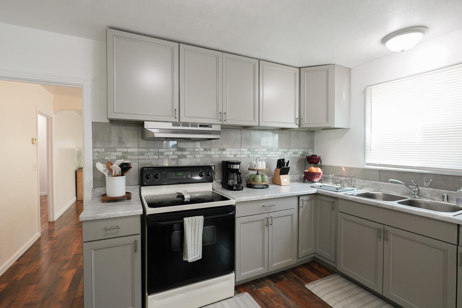 Detail Gallery Image 6 of 23 For 1590 1st St, Atwater,  CA 95301 - 2 Beds | 1 Baths
