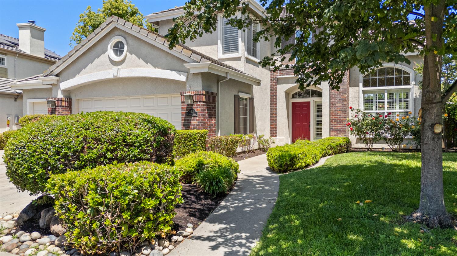 Detail Gallery Image 6 of 70 For 4231 Pinehurst Cir, Stockton,  CA 95219 - 4 Beds | 3 Baths