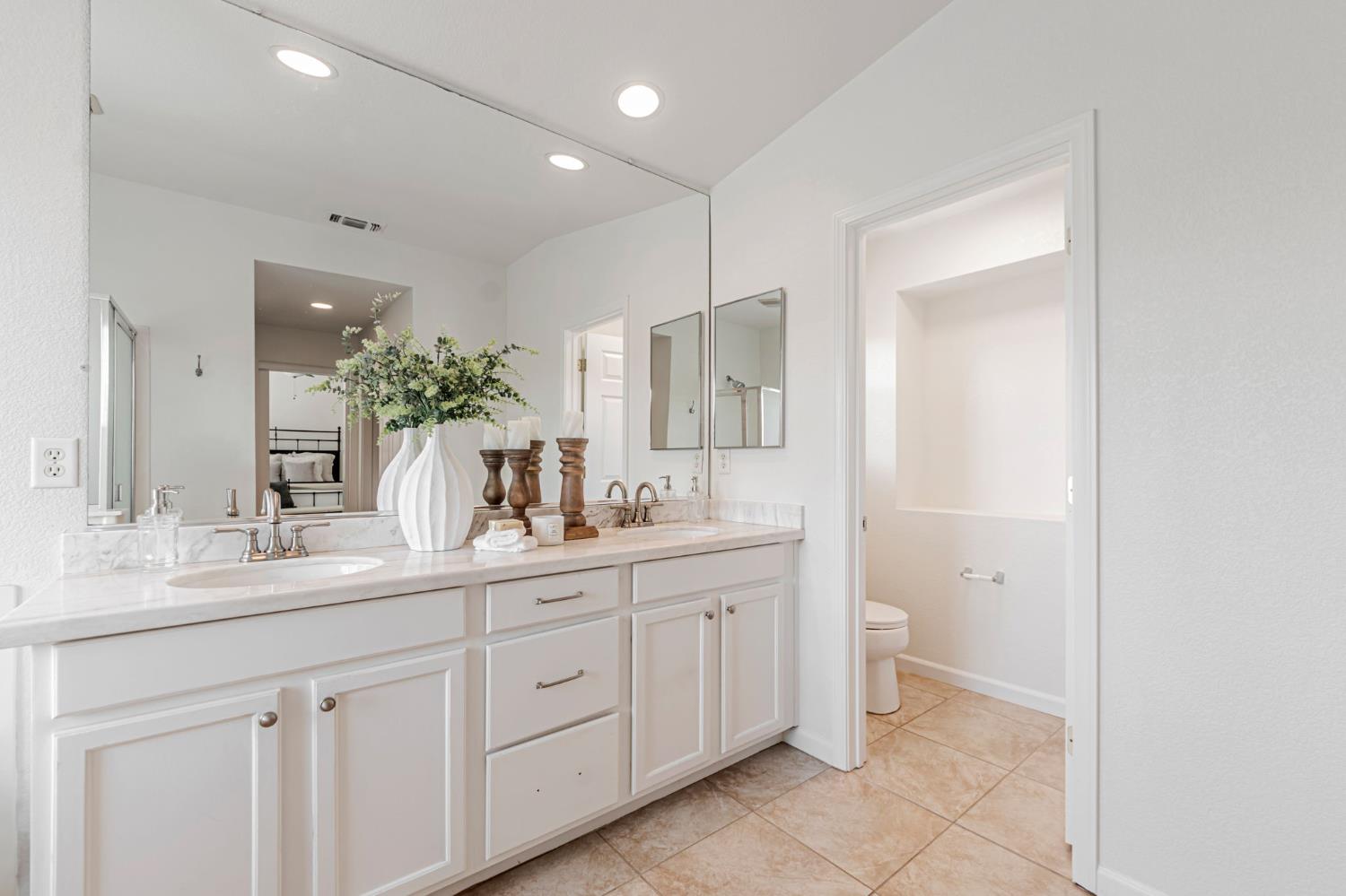 Detail Gallery Image 41 of 59 For 2314 Idaho Way, Yuba City,  CA 95991 - 4 Beds | 3 Baths