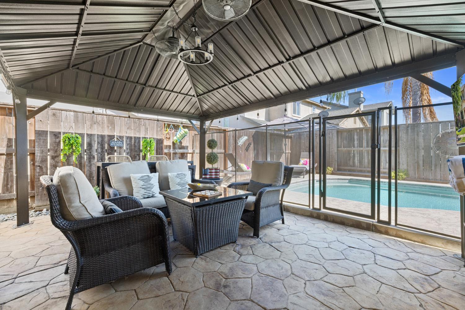 Detail Gallery Image 35 of 39 For 2312 Mountain Springs Dr, Turlock,  CA 95382 - 4 Beds | 3 Baths