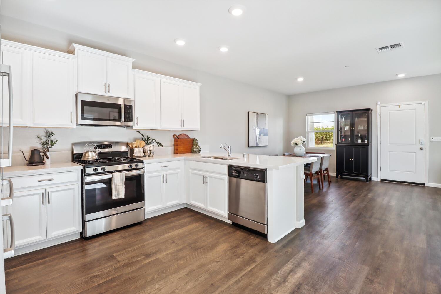 Detail Gallery Image 13 of 62 For 916 Moody Slough Rd, Winters,  CA 95694 - 3 Beds | 2/1 Baths