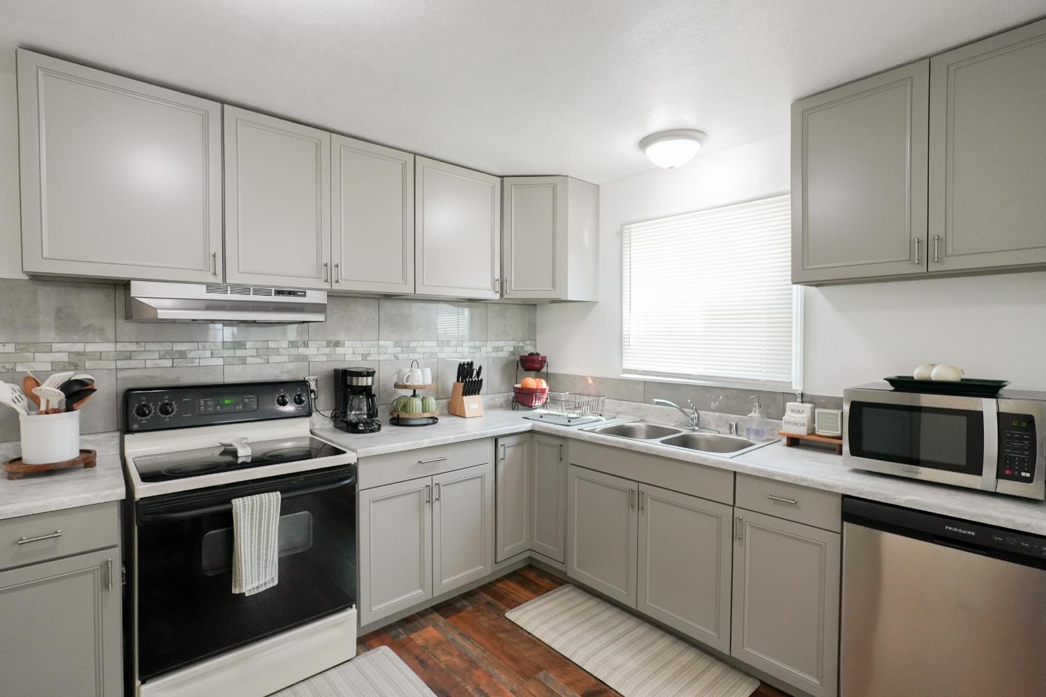 Detail Gallery Image 9 of 23 For 1590 1st St, Atwater,  CA 95301 - 2 Beds | 1 Baths