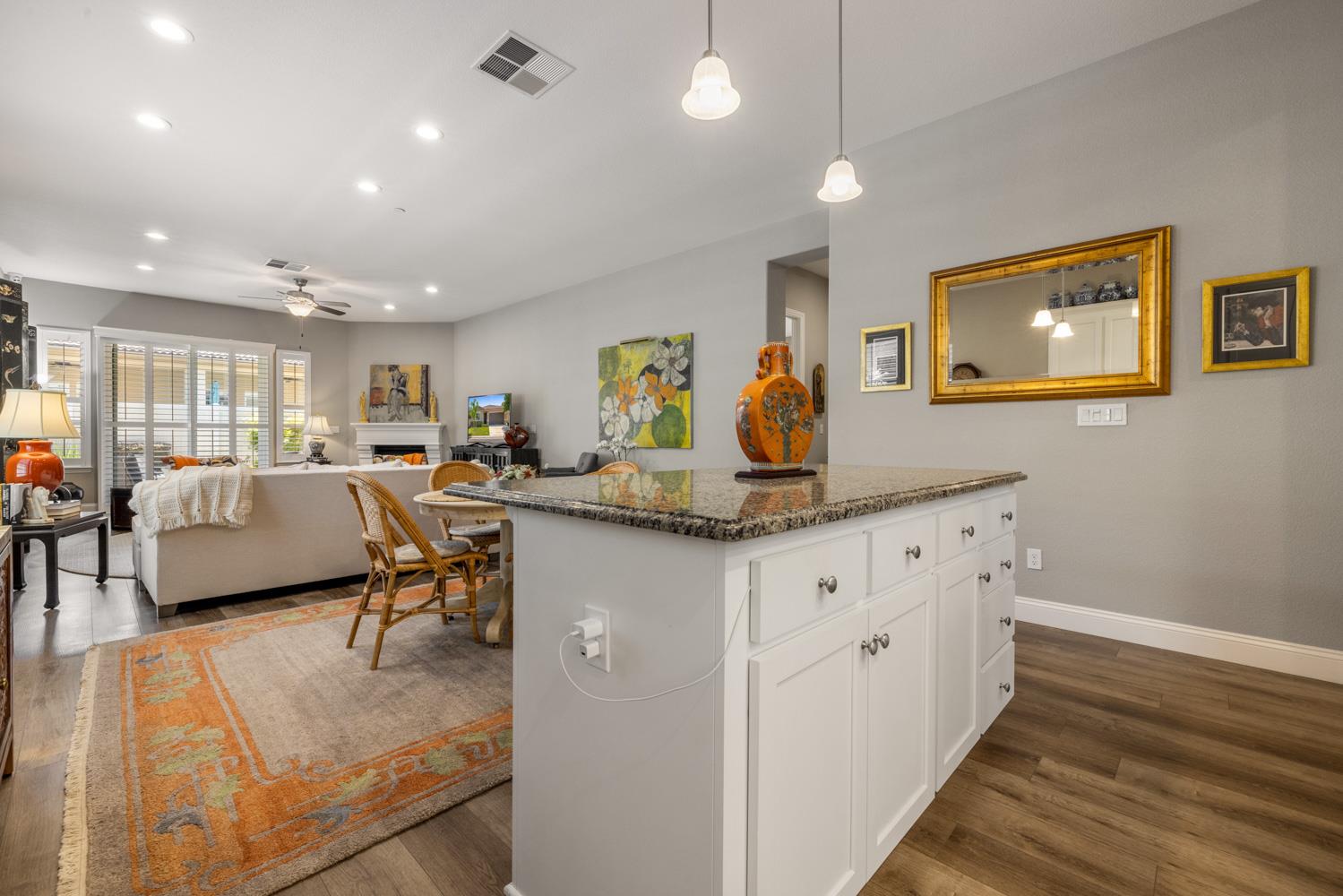 Detail Gallery Image 17 of 38 For 355 via Ziroli, Oakdale,  CA 95361 - 2 Beds | 2/1 Baths