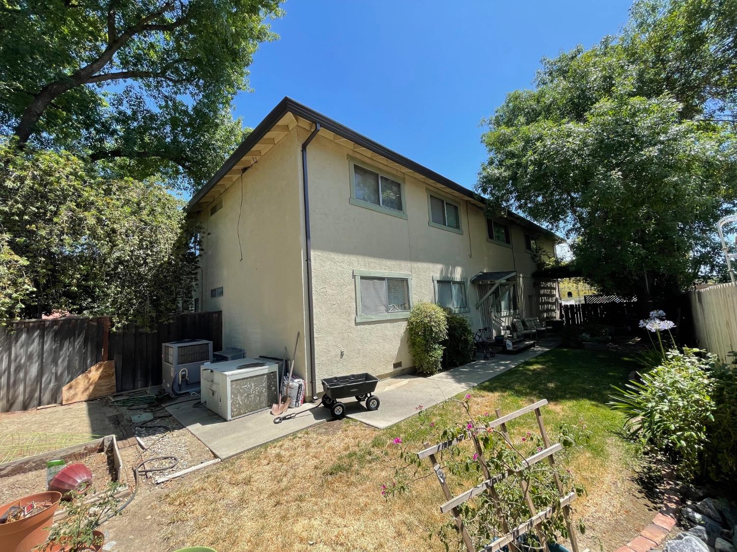 Detail Gallery Image 3 of 4 For 648 California St, Woodland,  CA 95695 - – Beds | – Baths
