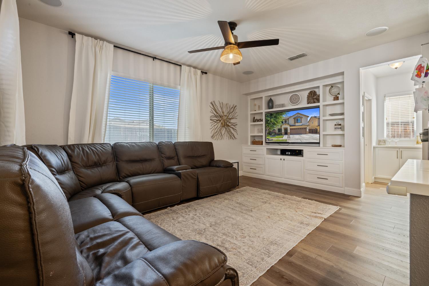 Detail Gallery Image 16 of 39 For 2312 Mountain Springs Dr, Turlock,  CA 95382 - 4 Beds | 3 Baths