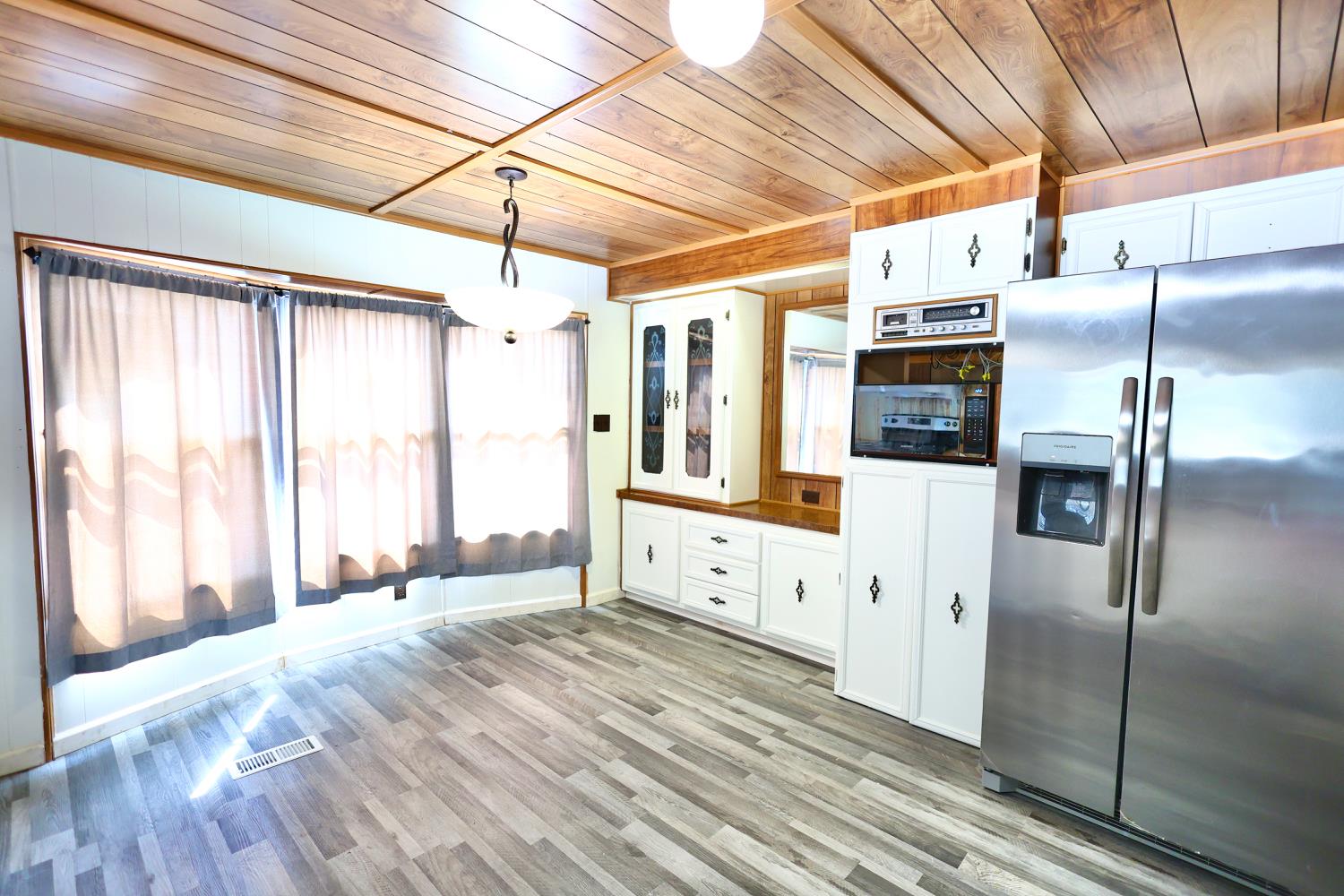 Detail Gallery Image 12 of 24 For 3950 Mack Rd 140, Sacramento,  CA 95823 - 2 Beds | 1/1 Baths