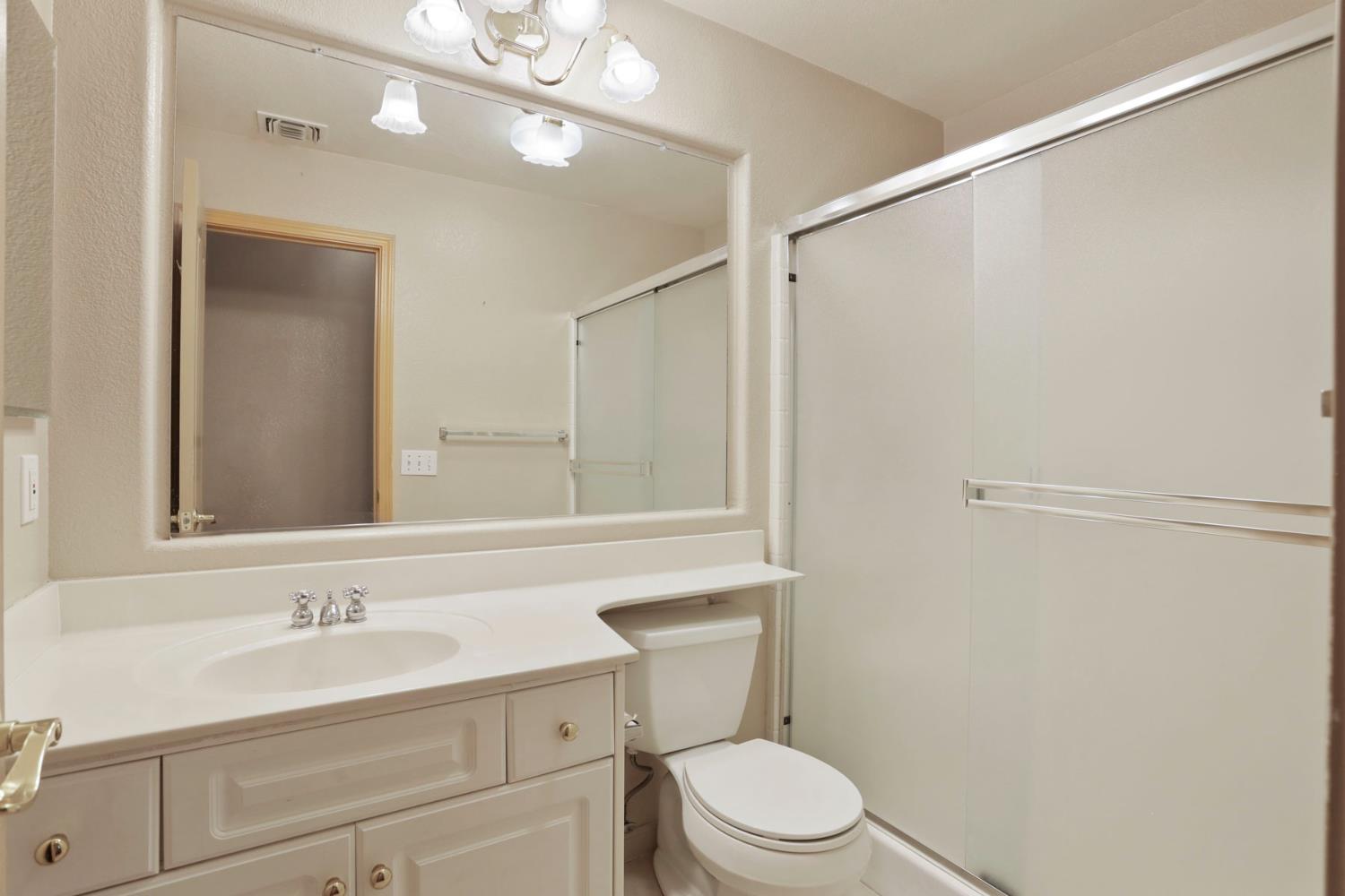 Detail Gallery Image 50 of 78 For 624 Summerton Ln, Turlock,  CA 95382 - 5 Beds | 4 Baths