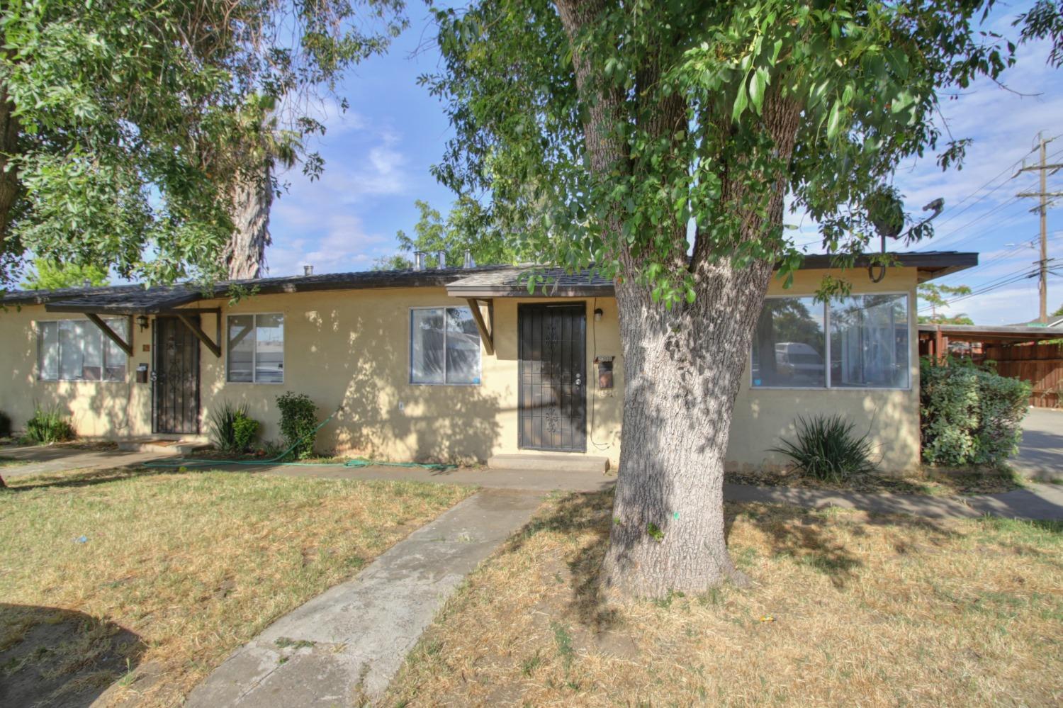 Detail Gallery Image 1 of 7 For 2372 Albatross Way, Sacramento,  CA 95815 - – Beds | – Baths