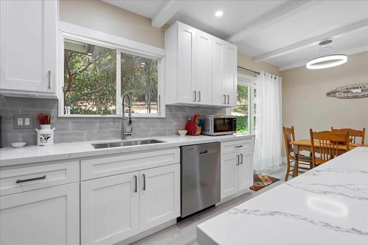 Detail Gallery Image 10 of 35 For 1474 Pleasant Valley Rd, Placerville,  CA 95667 - 2 Beds | 2 Baths