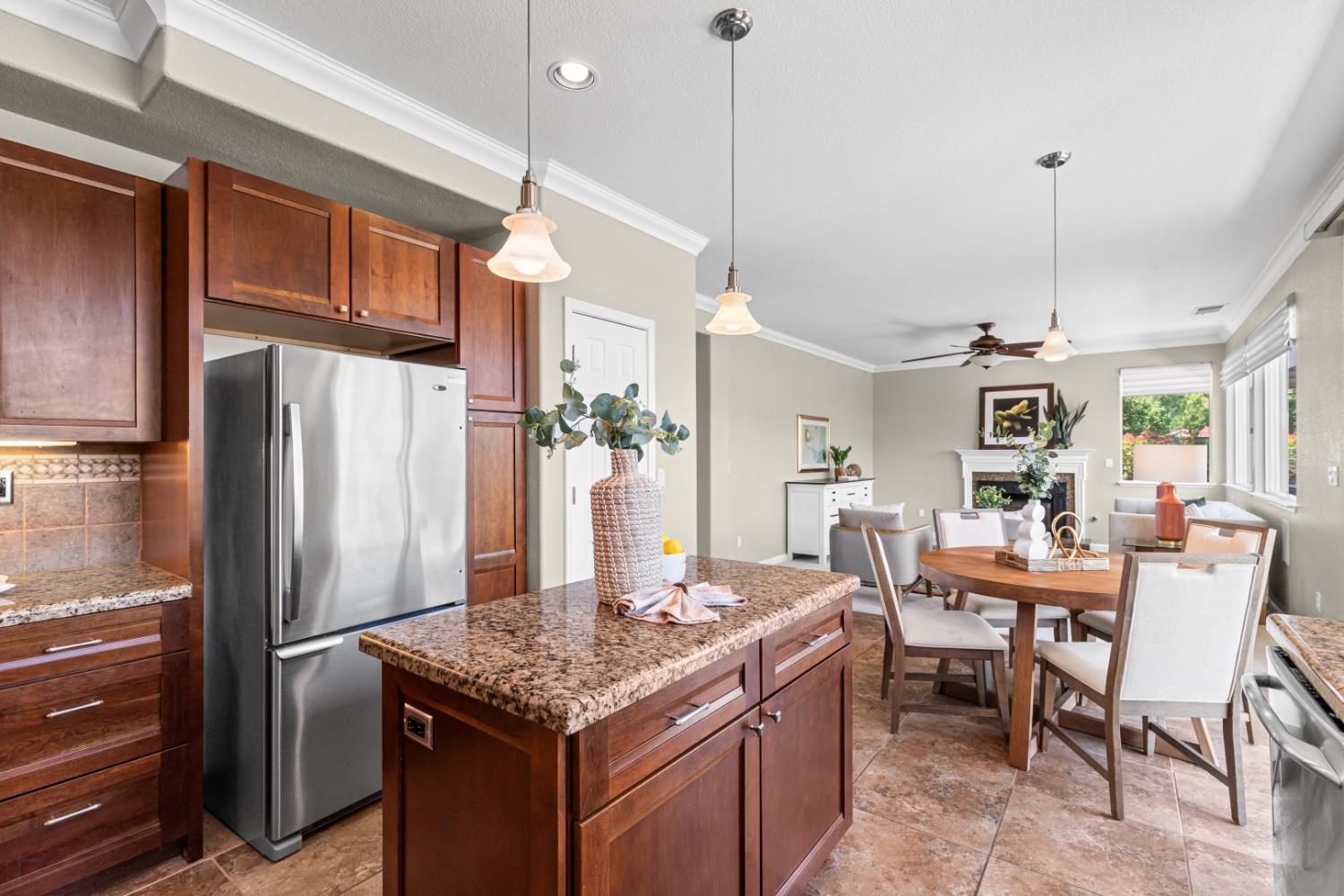 Detail Gallery Image 24 of 70 For 4231 Pinehurst Cir, Stockton,  CA 95219 - 4 Beds | 3 Baths