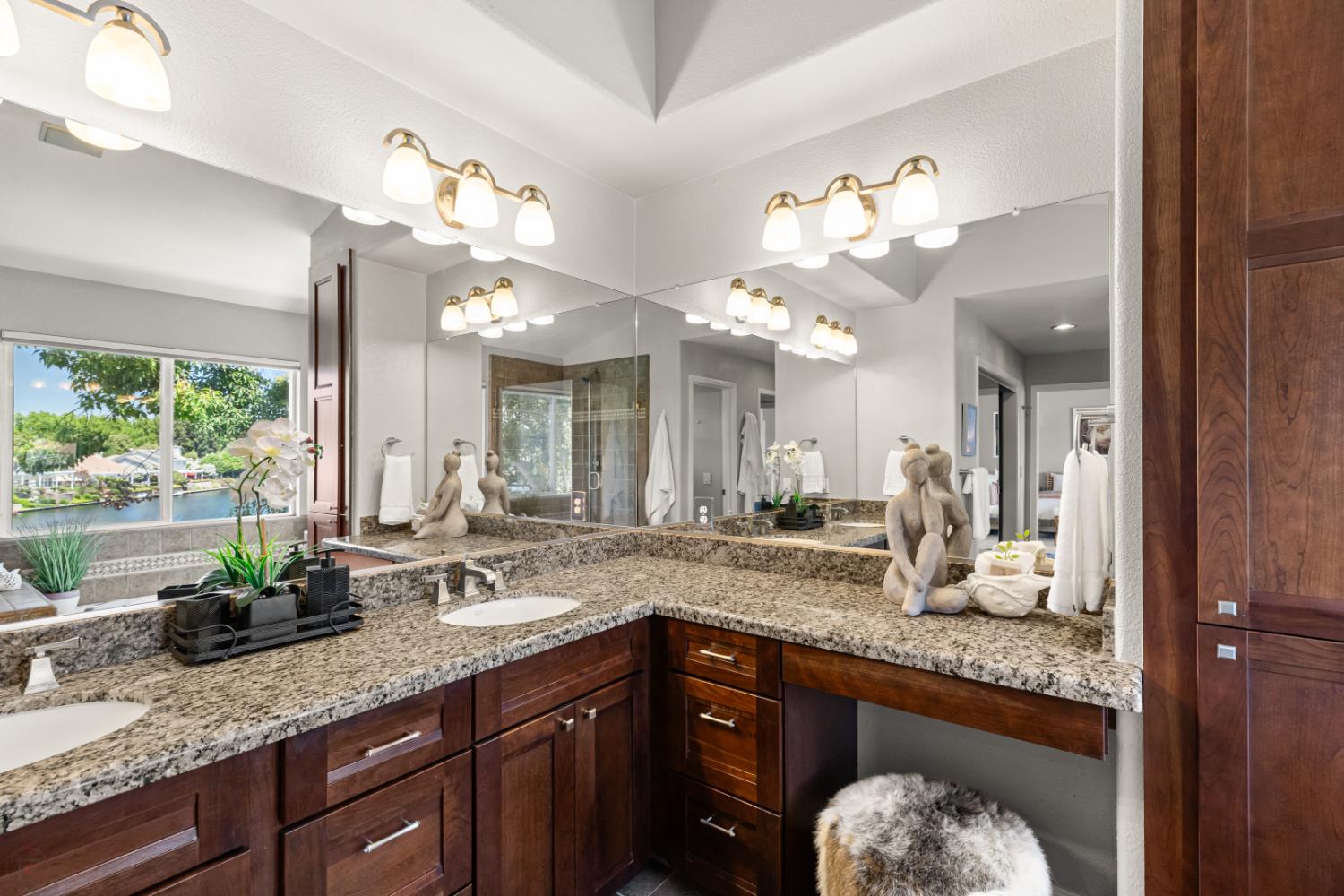 Detail Gallery Image 42 of 70 For 4231 Pinehurst Cir, Stockton,  CA 95219 - 4 Beds | 3 Baths
